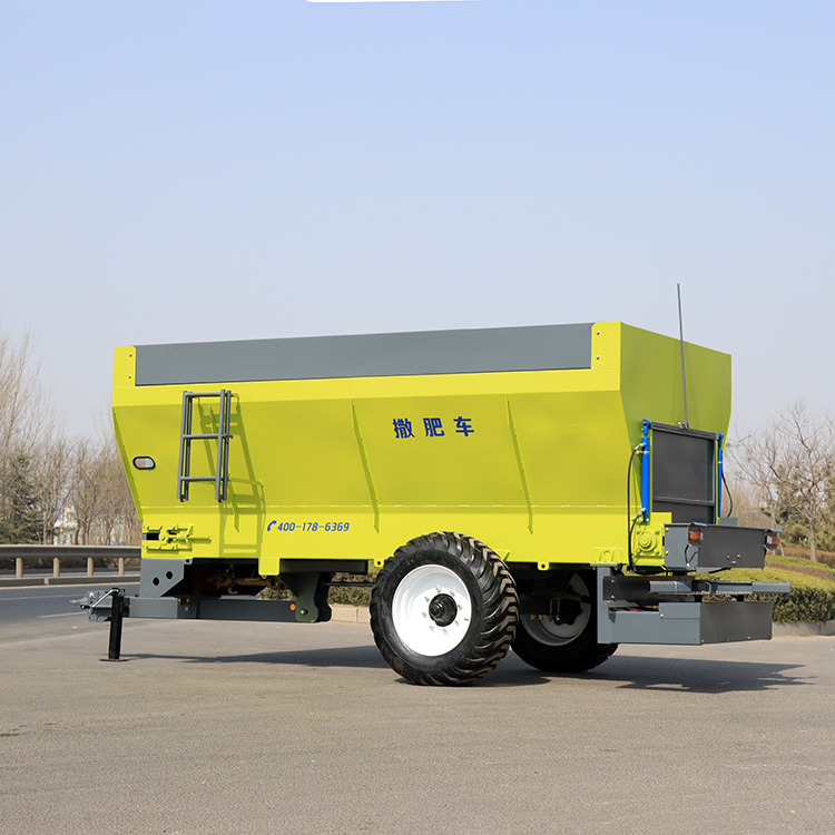 撒肥车.jpg 撒肥车.jpg